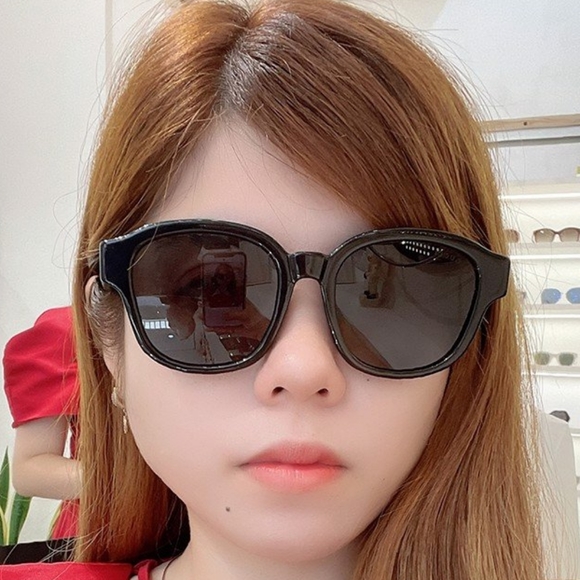 NEW GUCCI UNISEX SUNGLASSES GG1140SK 001 BLACK GUCCI EYEWEAR - Picture 6 of 11